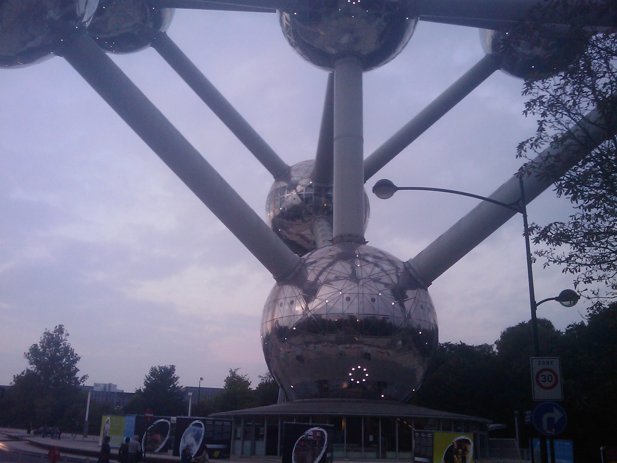 Atomium (Bruxelles), 2